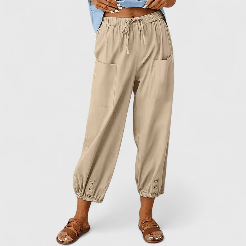 Women's tapered drawstring pants with deep pockets