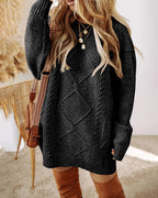 Drop-Shoulder Cable-Knit Pullover in Mid Length - Black