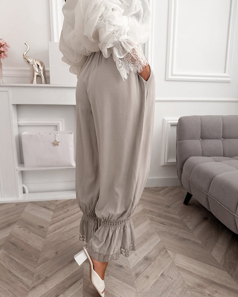 Lace-Panel Lantern Trousers with High Elastic Waist - Apricot