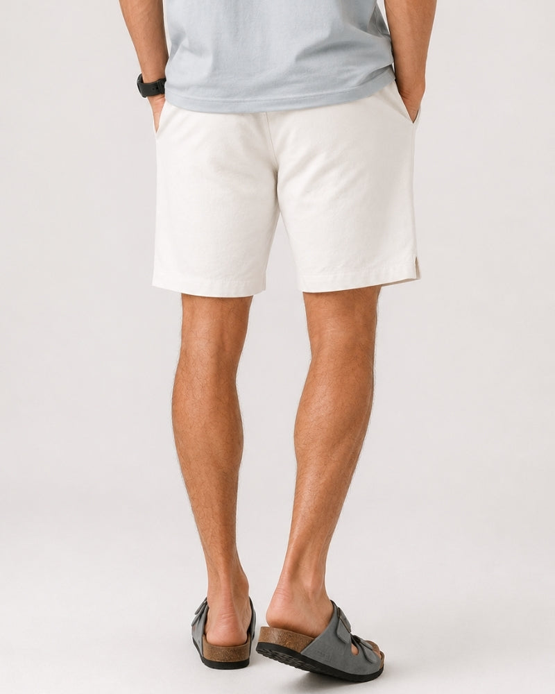 Men's Tailored Court Shorts with Above-Knee Fit and Side Pockets