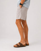 Men's Tailored Court Shorts with Above-Knee Fit and Side Pockets