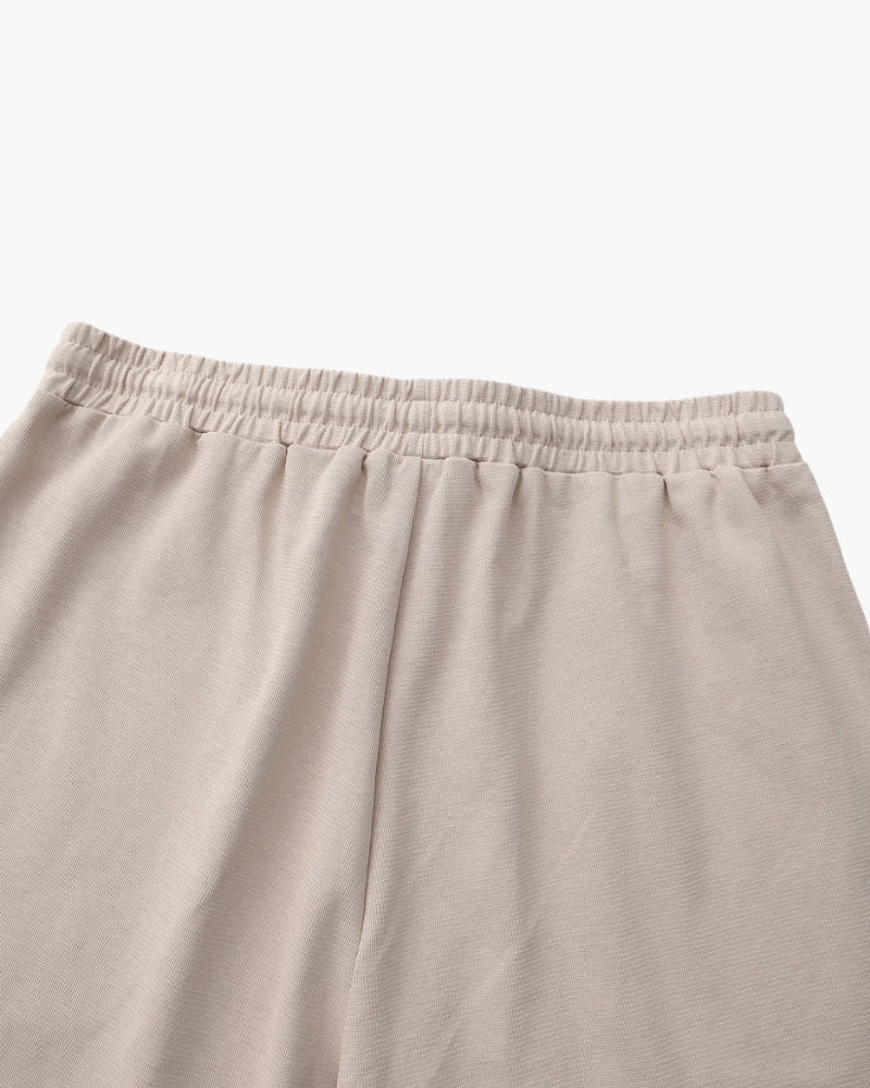 Men's Tailored Court Shorts with Above-Knee Fit and Side Pockets