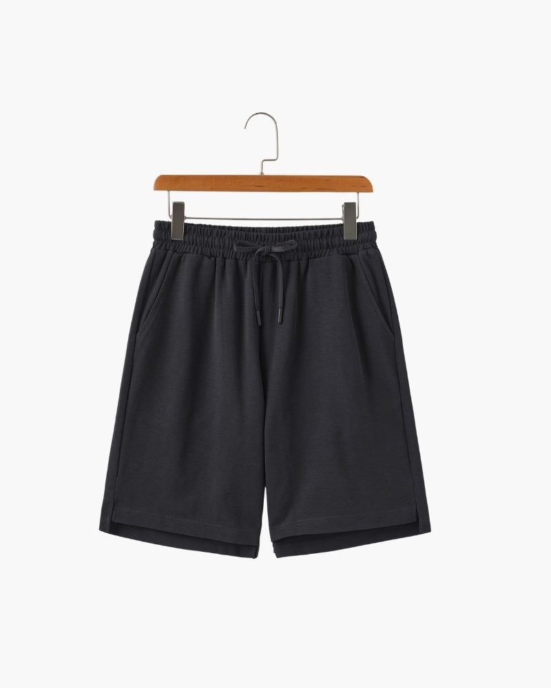 Men's Tailored Court Shorts with Above-Knee Fit and Side Pockets - Black