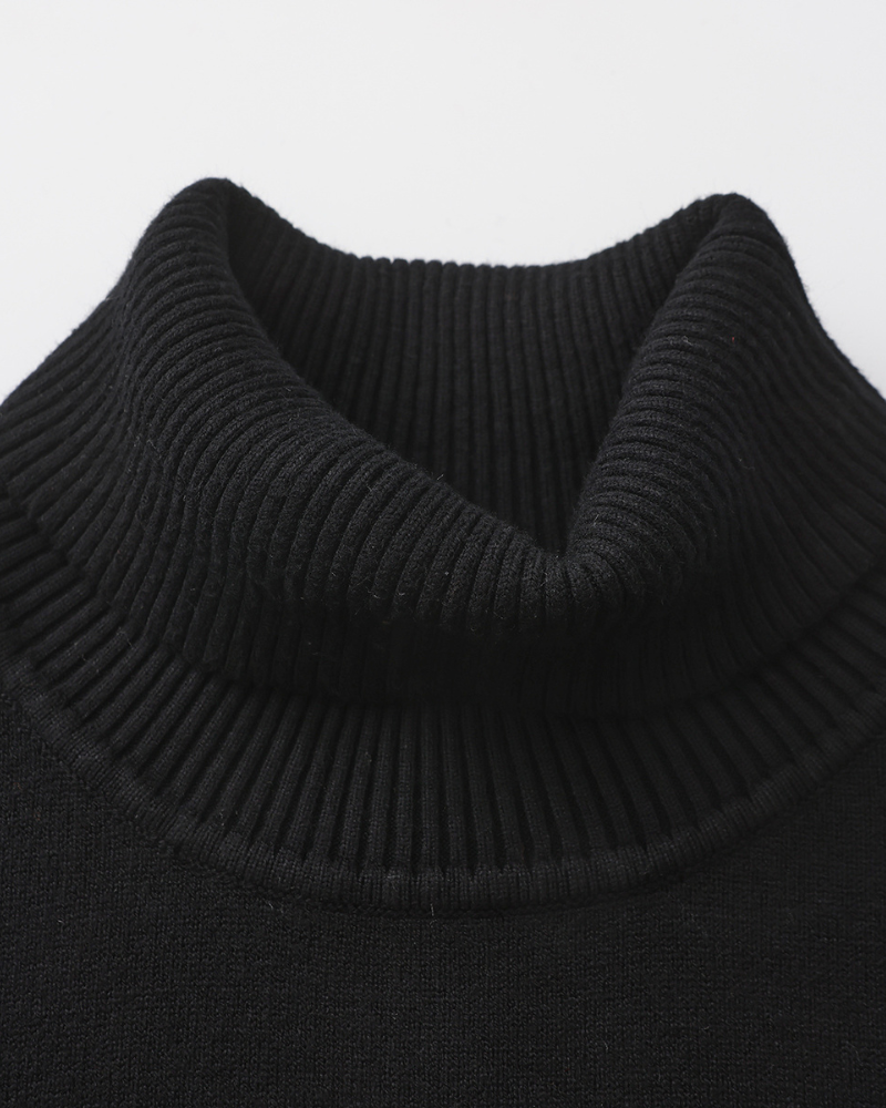 Men's Tailored Turtleneck Sweater in Viscose Blend