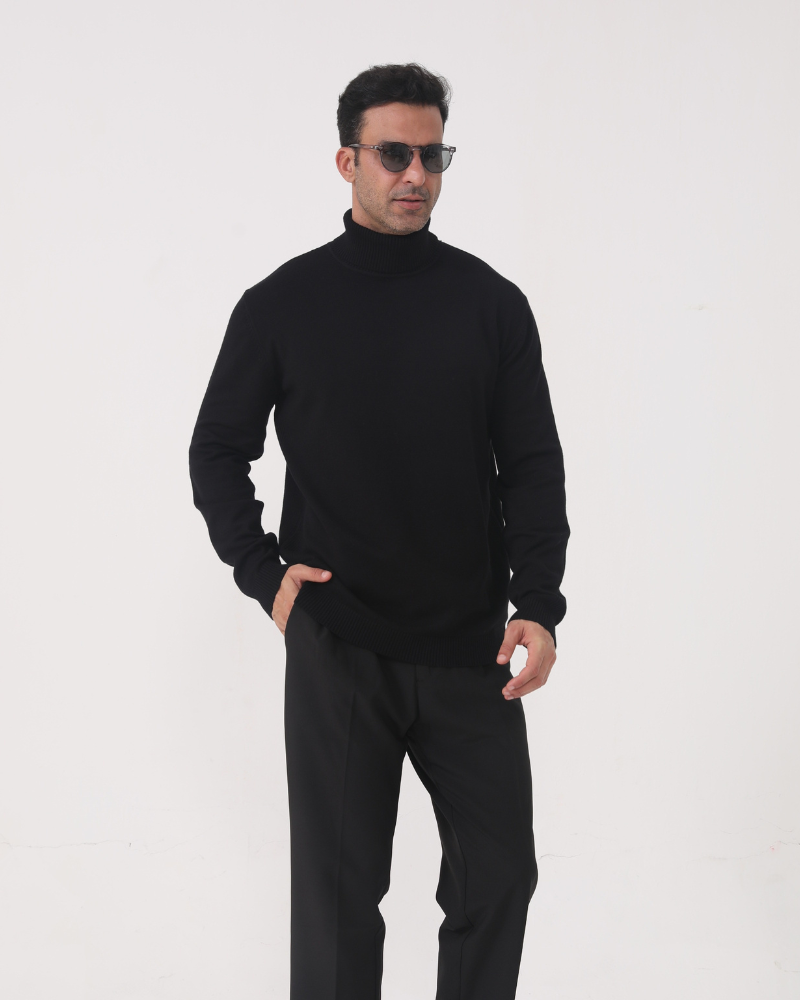 Men's Tailored Turtleneck Sweater in Viscose Blend