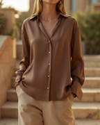 Women's Slightly Oversized Shirt with Classic Collar