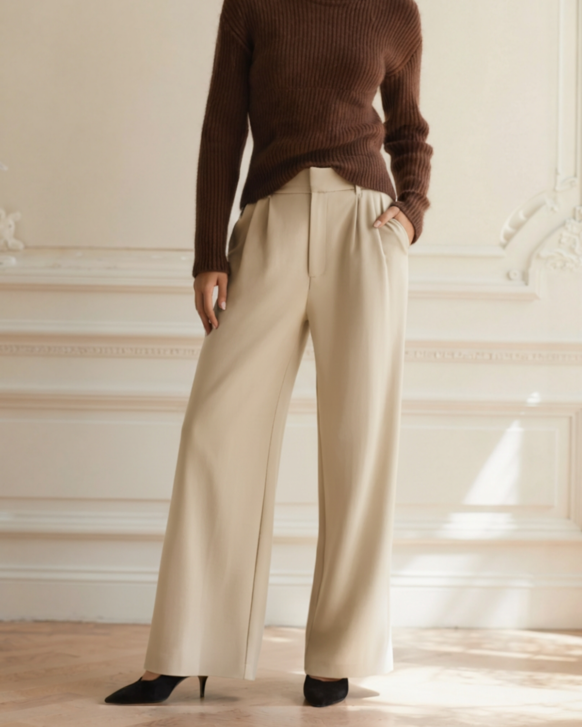 Women's Wide-Leg Trousers with Tailored Waistband and Fluid Fall - Beige