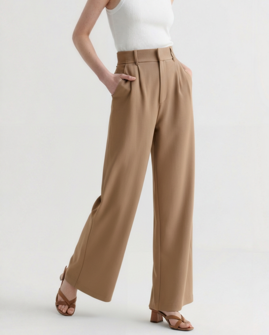 Women's Wide-Leg Trousers with Tailored Waistband and Fluid Fall - Brown