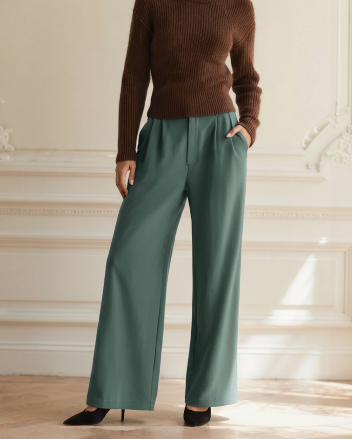 Women's Wide-Leg Trousers with Tailored Waistband and Fluid Fall - Green